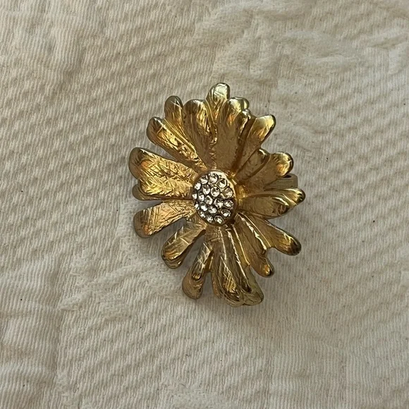 Fun flower ring - Picture 11 of 12